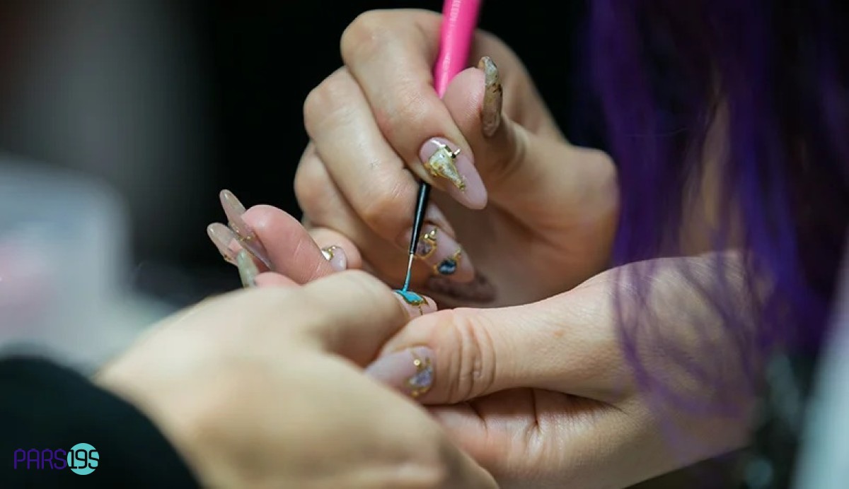 نیازمند خانم ناخنکار با تجربه در منطقه ساتن خیابان بولدمیری