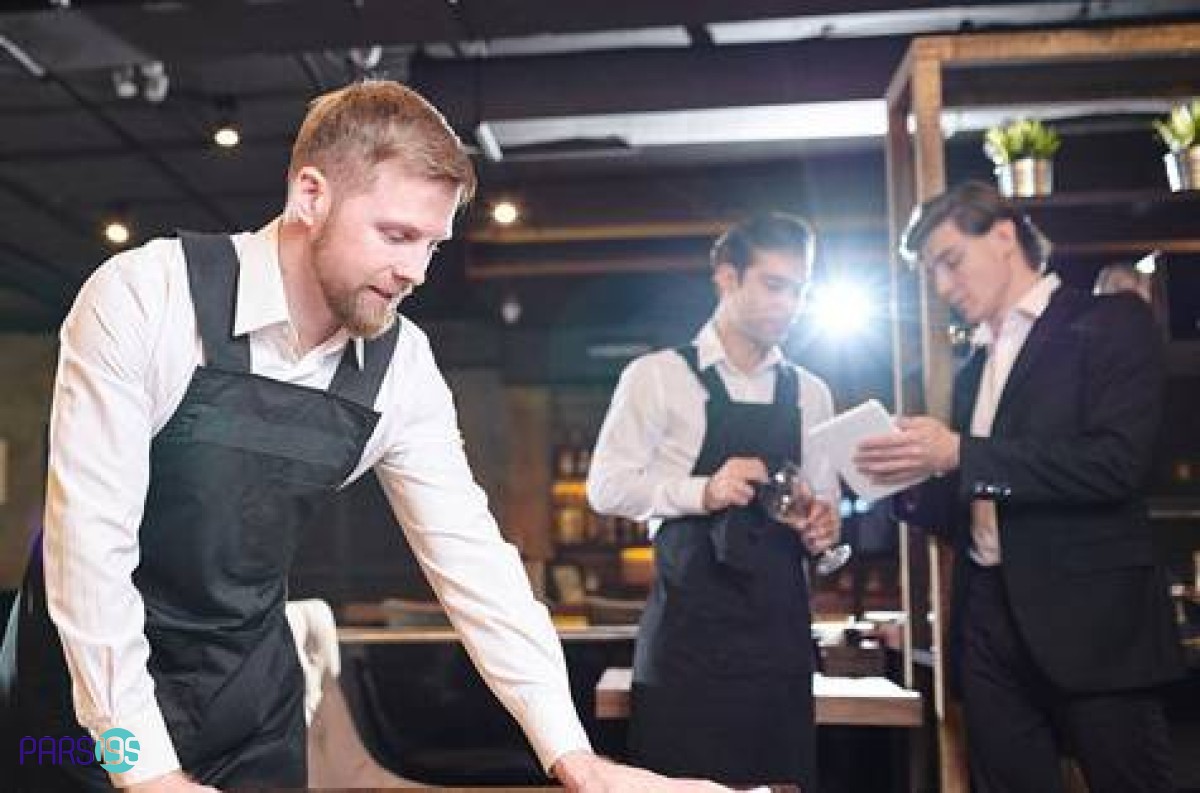 2 نفر جهت همكارى فول تایم در سالن رستوران