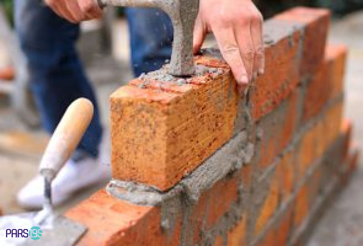 نیازمند آجر کار